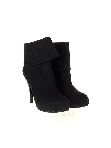 Diğer PreLoved Bot %70 İndirimli.