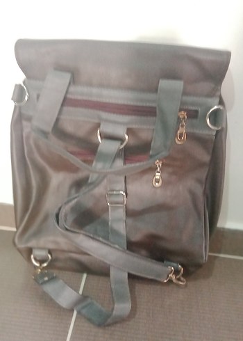 Siyah Deri Tokalı Kadın Sırt Çantası - Görsel 3