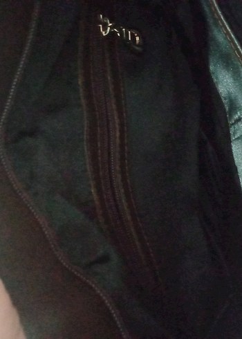 Siyah Deri Tokalı Kadın Sırt Çantası - Görsel 6