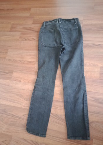 Gri Kadın Kot Pantolon Yırtık Detaylı - Görsel 3