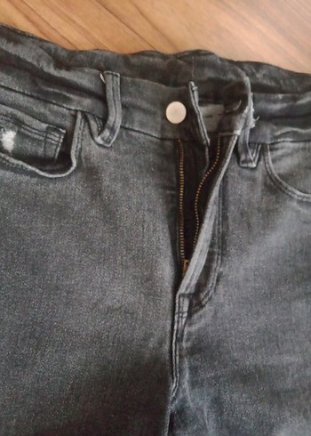 Gri Kadın Kot Pantolon Yırtık Detaylı - Görsel 5