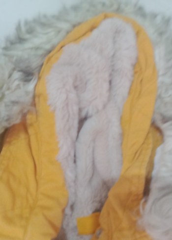 Sarı Kapüşonlu Kürklü Kadın Kışlık Mont - Görsel 2