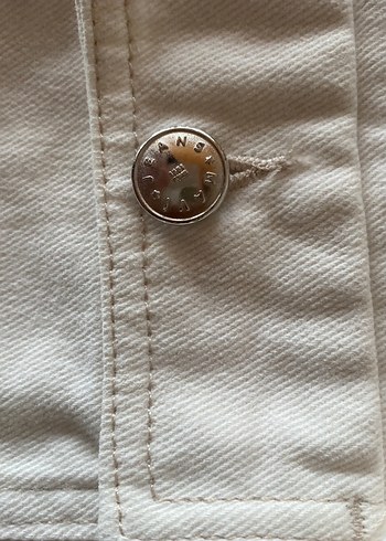 m Beden Düğmeli Beyaz Pamuklu Kadın Denim Ceket