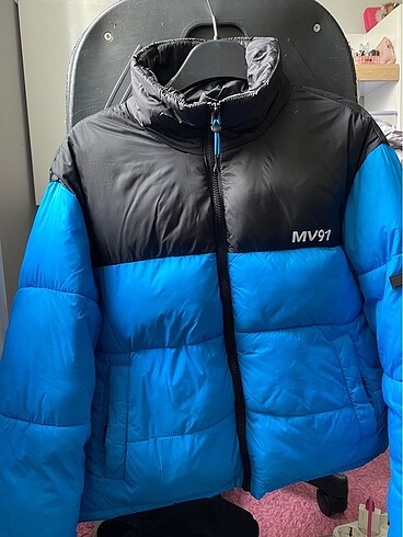 mavi mont 