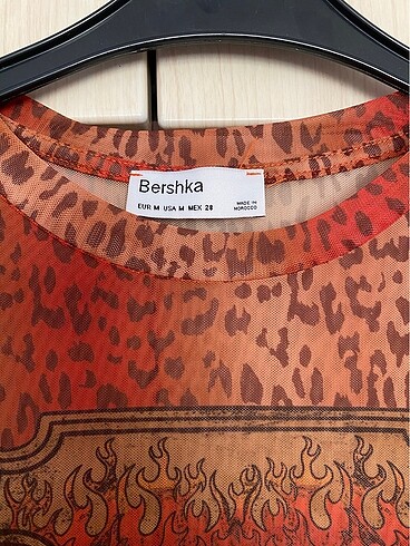 m Beden turuncu Renk Bershka y2k tül elbise