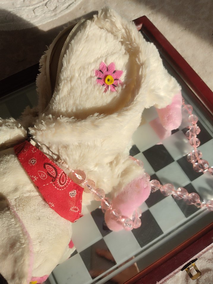 Beyaz Peluş Oyuncak Çanta - Görsel 3