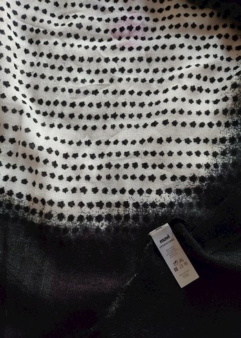 Beyaz Gri Desenli Kadın Şal - Görsel 4