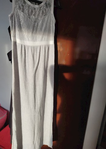 Dantel Detaylı Beyaz Kolsuz elbise , yandan yırtmaçlı - Görsel 2