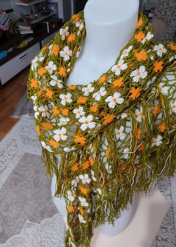 Çiçek İşlemeli Bohem Örgü Şal - Görsel 2