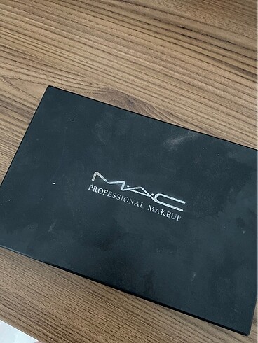 Mac far paleti