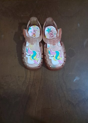 22 Beden Igor 22 numara Unicorn Figürlü Kız Çocuk Sandalet