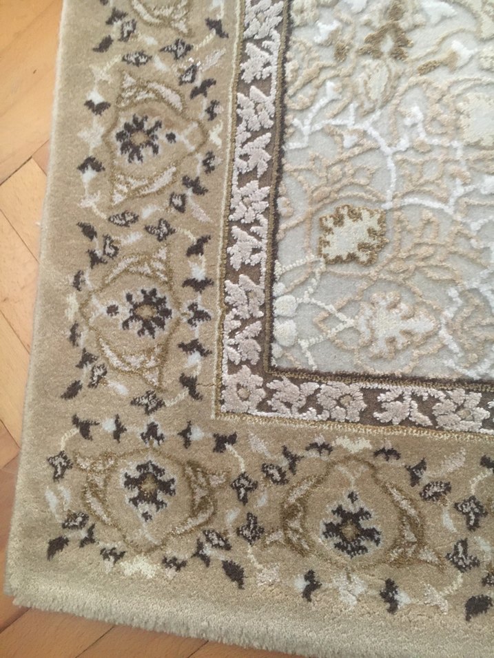 Bej ve Gri Desenli Klasik Halı - Görsel 3