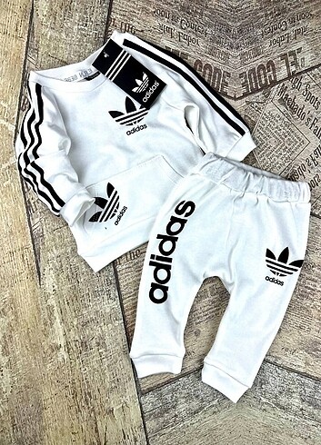 Adidas Alt Üst Takım - 18 Aylık 
