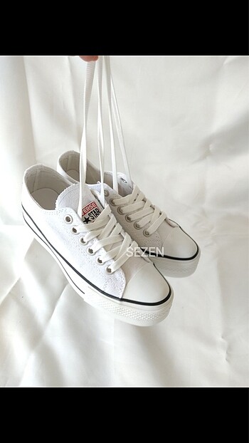 37 Beden beyaz Renk Converse all star platform taban beyaz ayakkabı