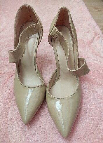 37 Beden Ten Rengi (nude) Stiletto