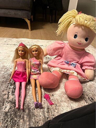 Beden Barbie bebek +tarak+oyuncak bebek hediye