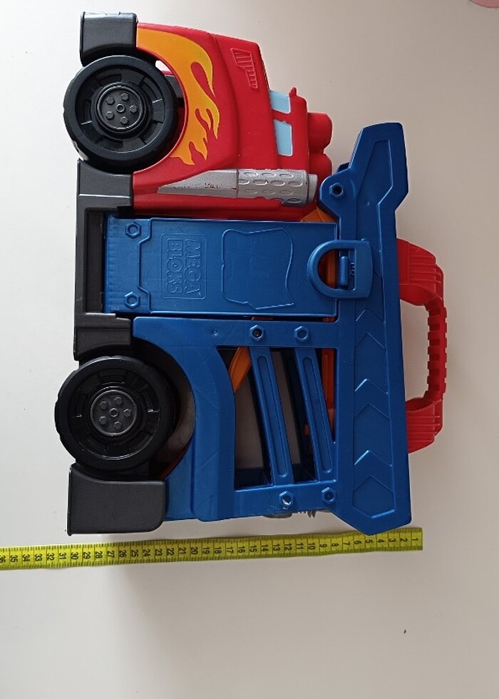 Mega Blok Dev Kamyon ve Rampası  - Görsel 4