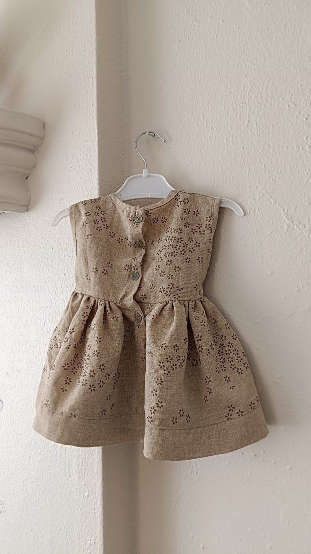 Kız Çocuk Keten Nakışlı Elbise - Görsel 2