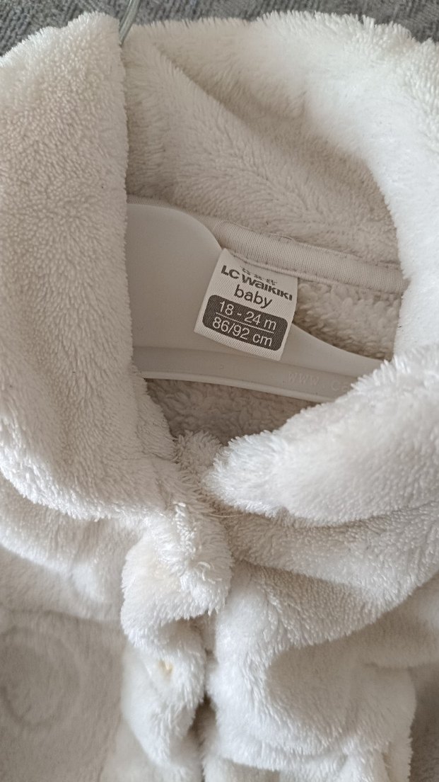 Düğmeli Beyaz Kız Çocuk Polar Hırka - Görsel 2