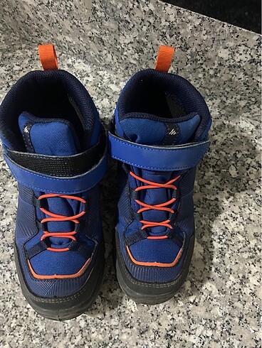 Decathlon erkek çocuk su geçirmez bot