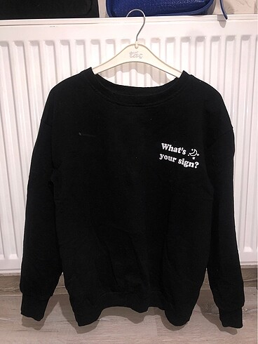 sweatshirt