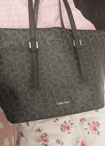 Calvin Klein Tote Çanta