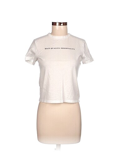 Zara T-shirt %70 İndirimli.
