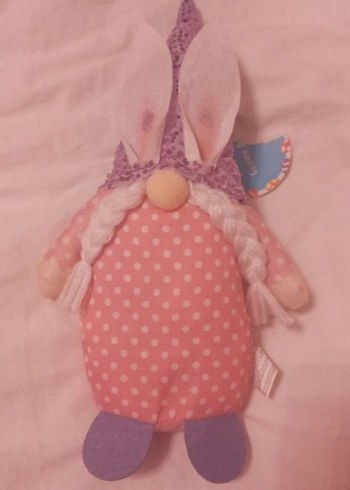 Pembe Puantiyeli yüzsüz bebek