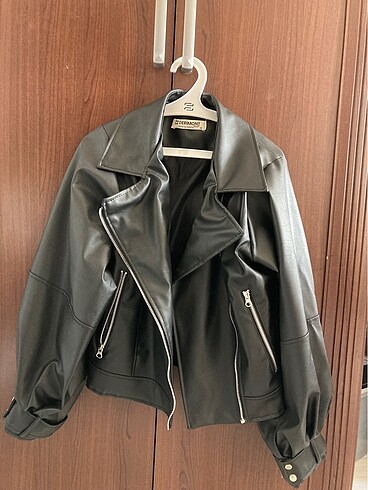 m Beden siyah Renk Oversize deri ceket