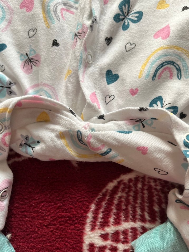 Renkli Desenli Örgü Kız Bebek Tulum - Görsel 2