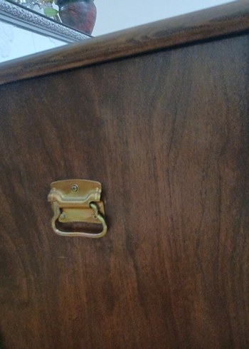 Parlak kahverengi sandık - Görsel 2