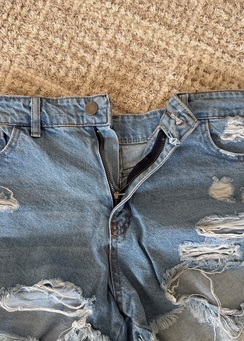 Yırtık Detaylı Kadın açık mavi Denim Şort