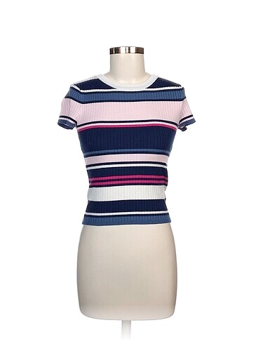 H&M Bluz %70 İndirimli.