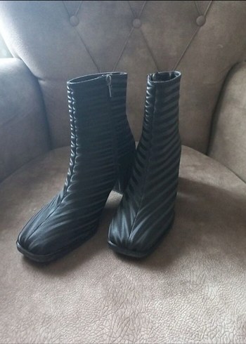 Zebra Desenli  Siyah Stiletto Bot - Görsel 2