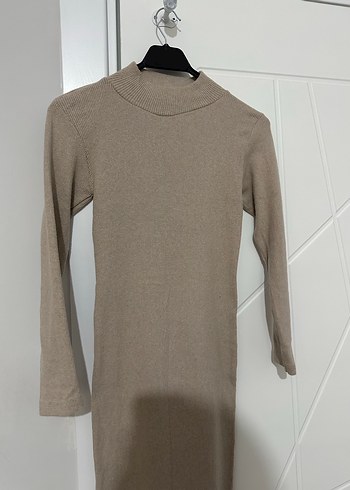 Bej Triko Uzun Kollu Dar Kesim Elbise - Görsel 2