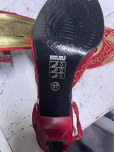 Zara Kadın topuklu ayakkabı