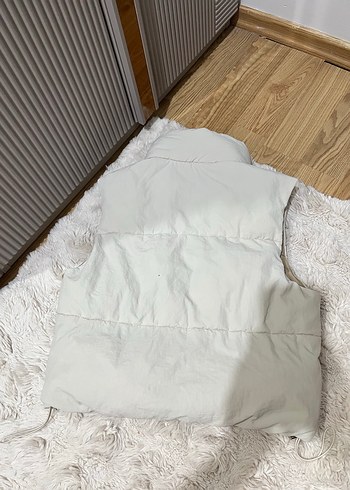 Kürk Detaylı Beyaz Kolsuz Yelek - Görsel 5