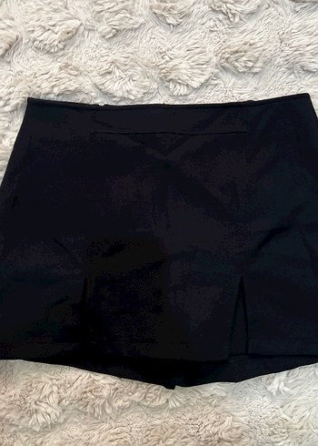 Siyah Kadın Mini Etek, Kürk Detaylı, Saten - Görsel 2