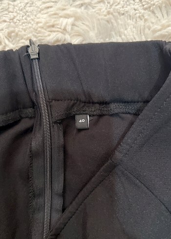 Siyah Kadın Mini Etek, Kürk Detaylı, Saten - Görsel 3