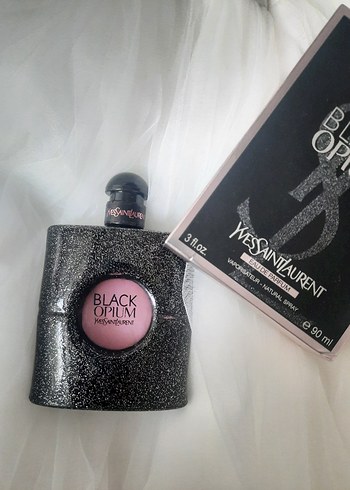 Yves Saint Laurent Black Opium