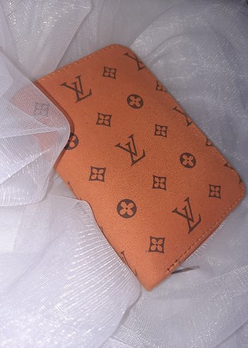 Louis Vuitton Desenli Cüzdan
