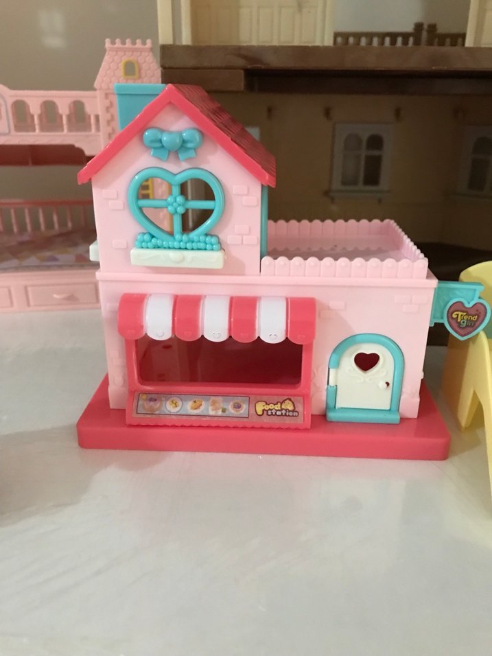 Pastel Pembe Oyuncak Ev ve Aksesuar Seti - Görsel 5