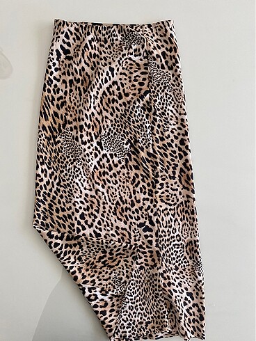 Zara leopar desenli etek