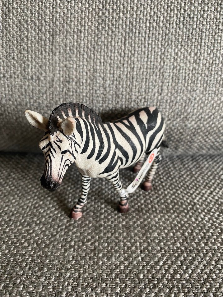 Schleich Zebra Figürü Gri Renk - Görsel 3