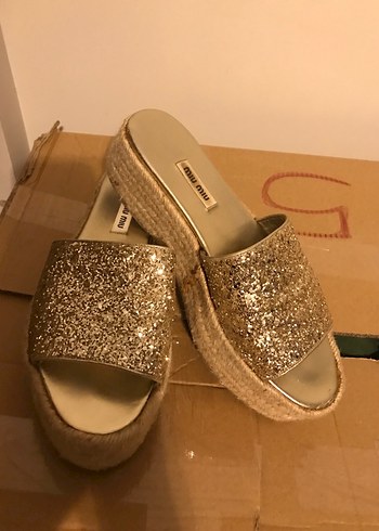 Miu Miu Miu Miu taşlı sandalet terlik