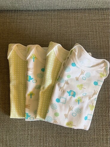 Mothercare body 12-18 ay