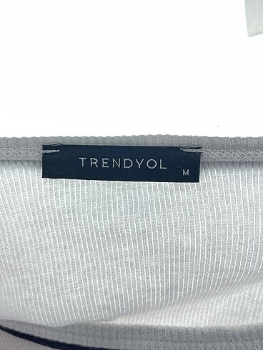 m Beden beyaz Renk Trendyol & Milla T-shirt %70 İndirimli.