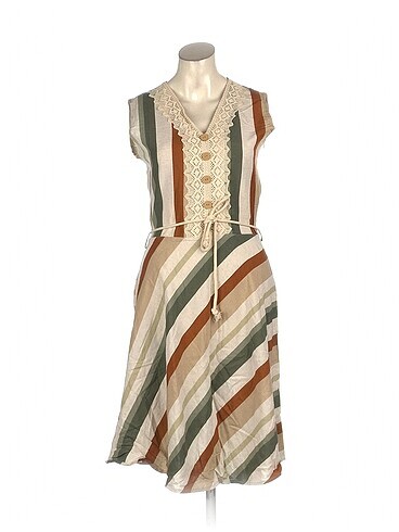 PreLoved Günlük Elbise %70 İndirimli.