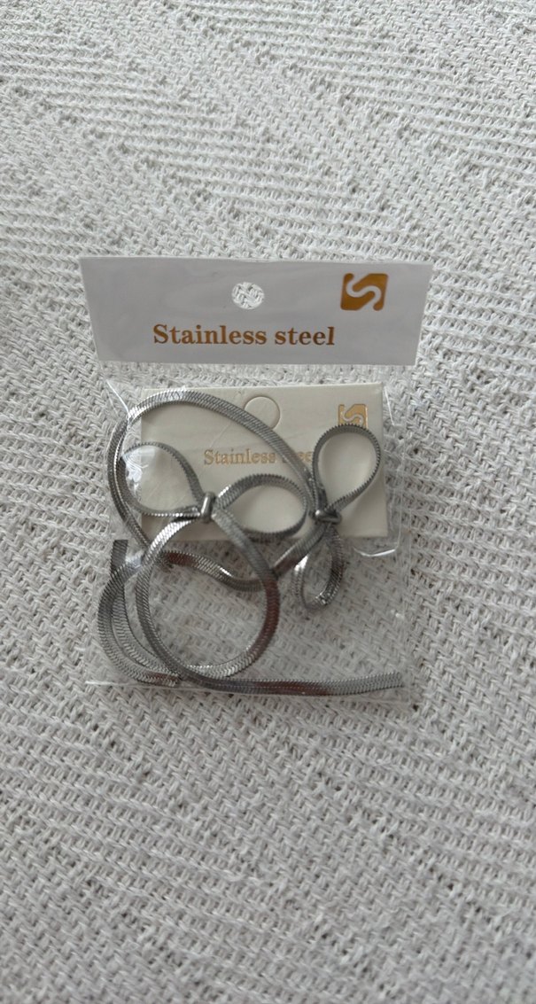 Puantiye Desenli Midi Kurdele Küpeler - Görsel 2