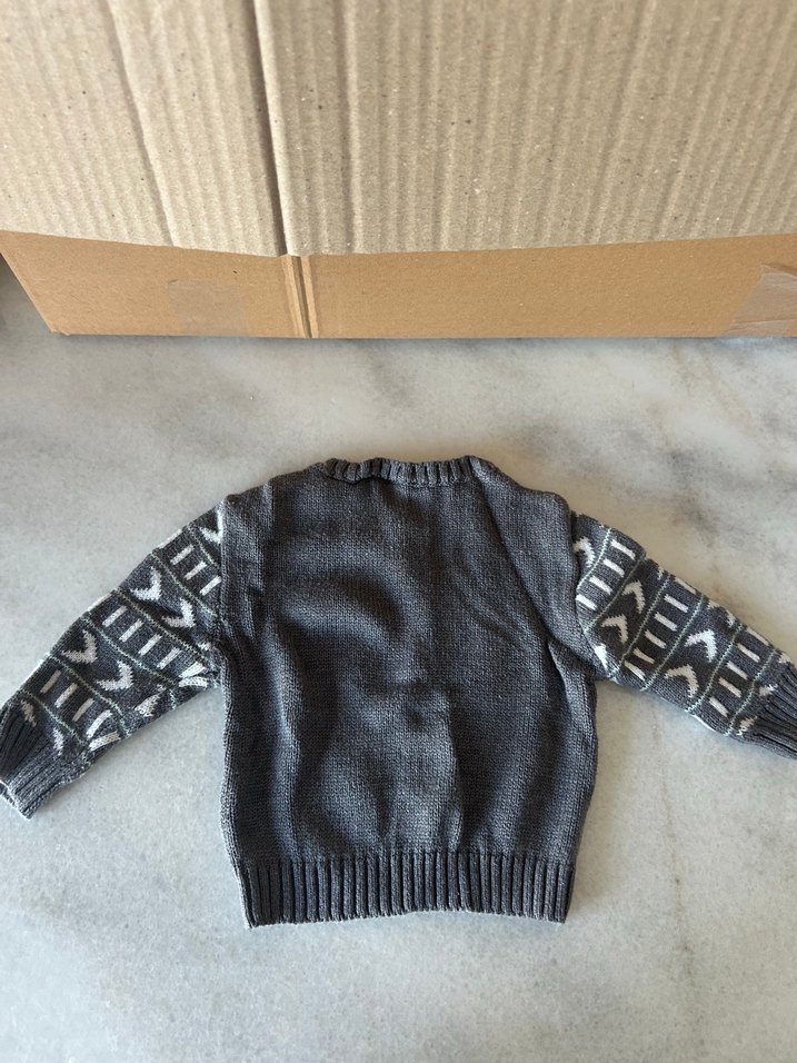 Gri Erkek Çocuk Örgü Desenli Kazak - Görsel 2